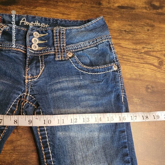 Amethyst Capri Jeans Size 1 Low Rise Button Flap Medium Dark Wash Thick Stitch - Picture 7 of 11